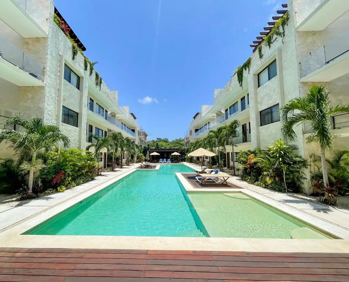 Apartment And Penthouse Blue Luxury Kukulkan 툴룸